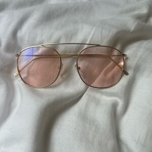 ILLESTEVA Rose Colored Glasses